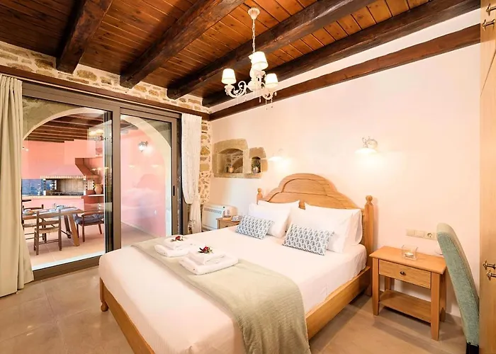 Steve Kois Heated Pool *