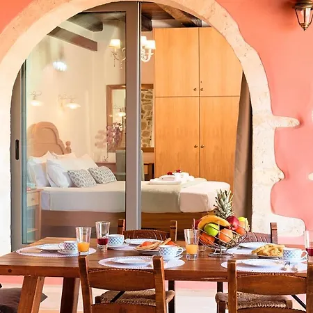 Steve Kois Heated Pool *