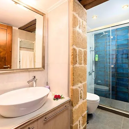 Steve Kois Heated Pool