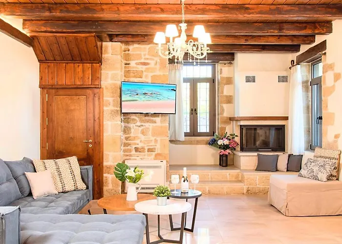 Steve Kois Heated Pool Villa Hriszí Aktí Haniá