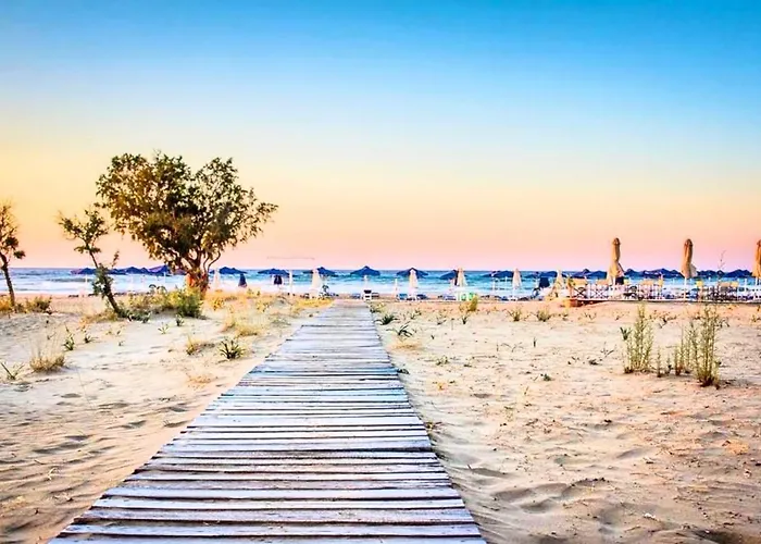 Steve Kois Heated Pool Villa Hriszí Aktí Haniá