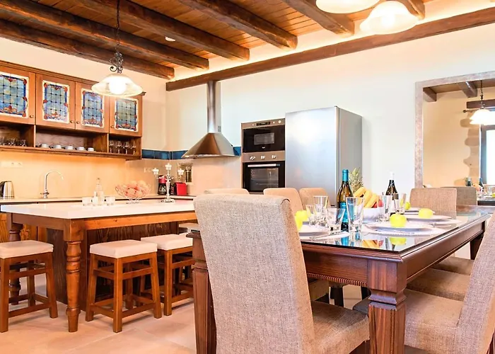 Villa Steve Kois Heated Pool Chania (Crete)