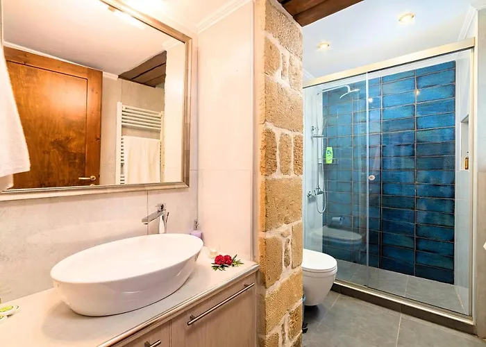 Steve Kois Heated Pool